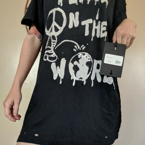 Unit peace in the world black distressed shirt new - Picture 2 of 2